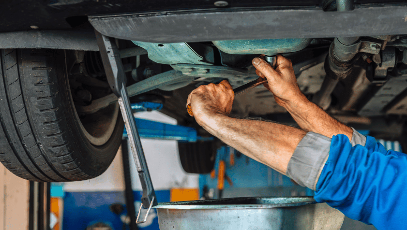 Biaya Servis Mobil 10000 KM di Bengkel Resmi Terbaru